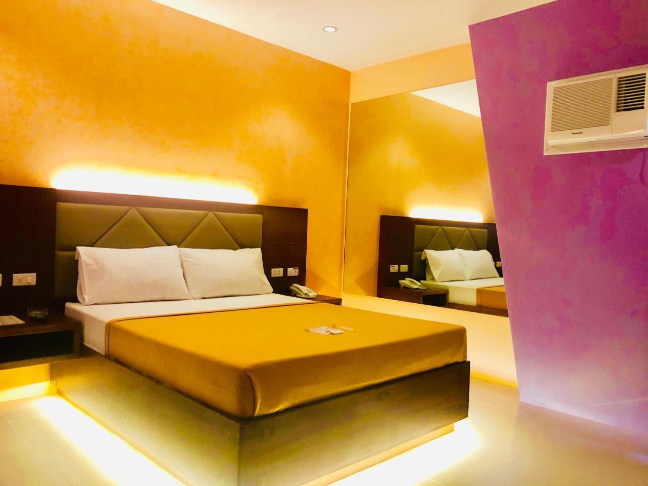 โรงแรมอพอลโล Lemery ภายนอก รูปภาพ